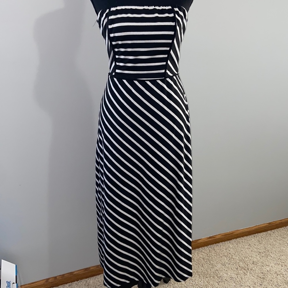 Lovely Strapless Sundress